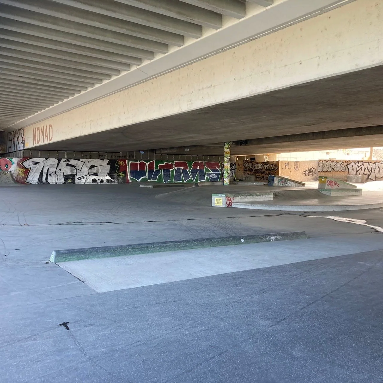 Vienna curb