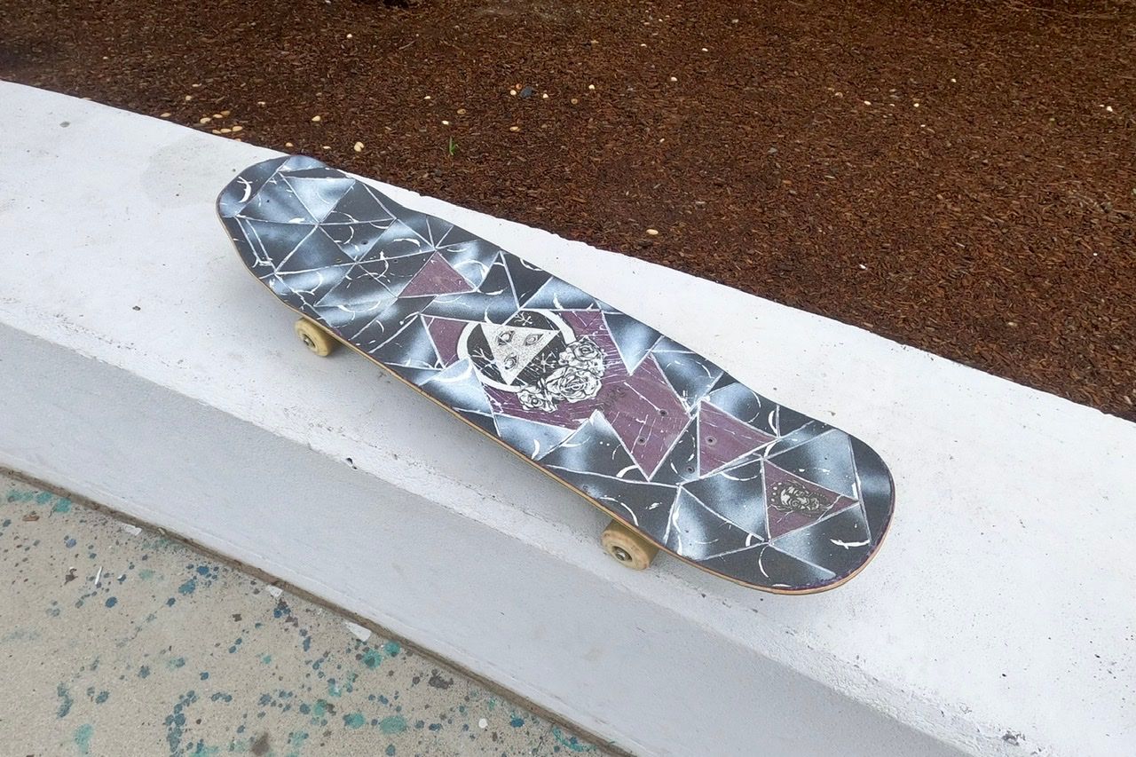 Welcome Nora Vasconcellos Wicked Queen with custom grip tape