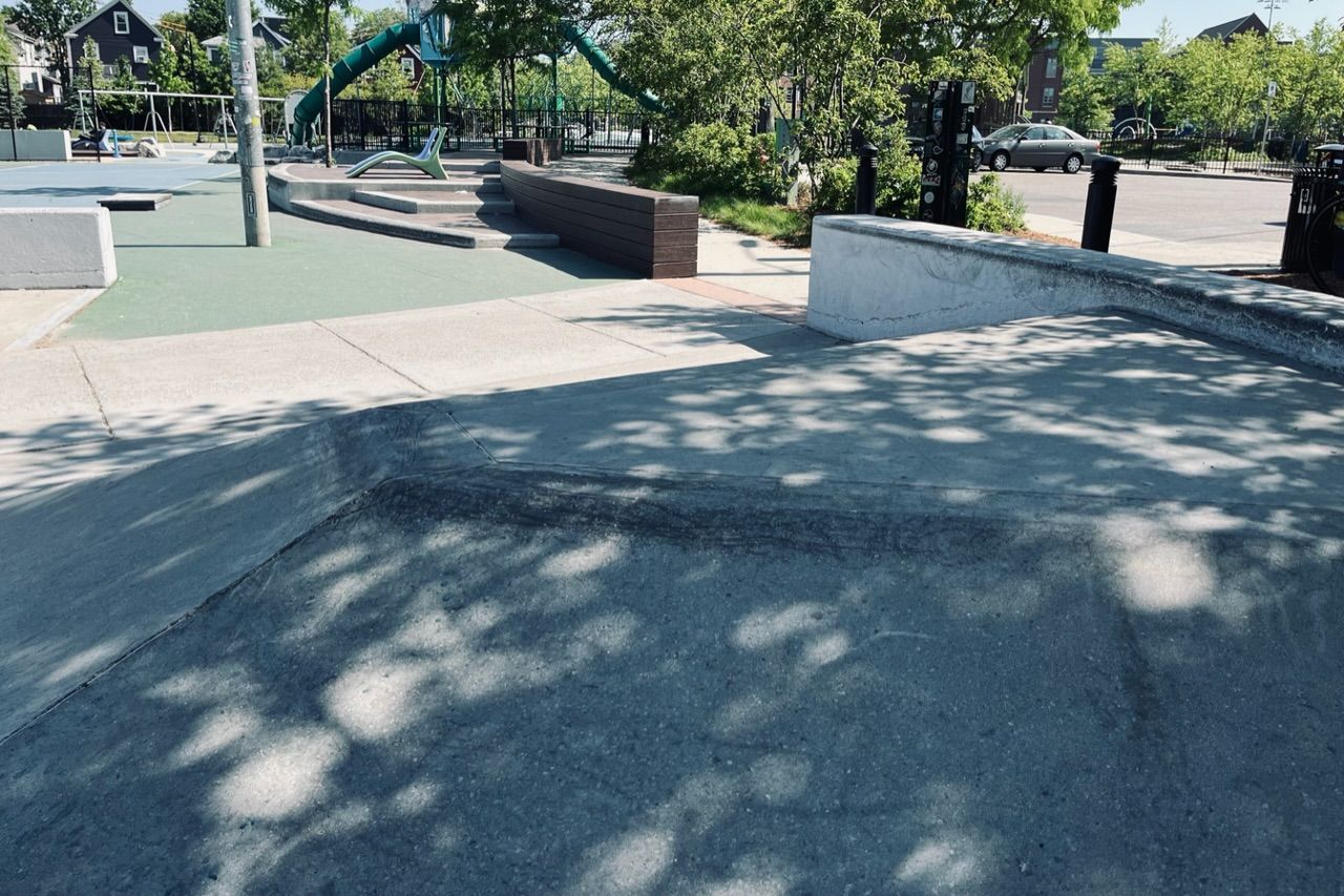 Small pyramid at Lincoln Skatepark